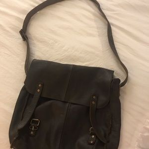 Men’s messenger bag